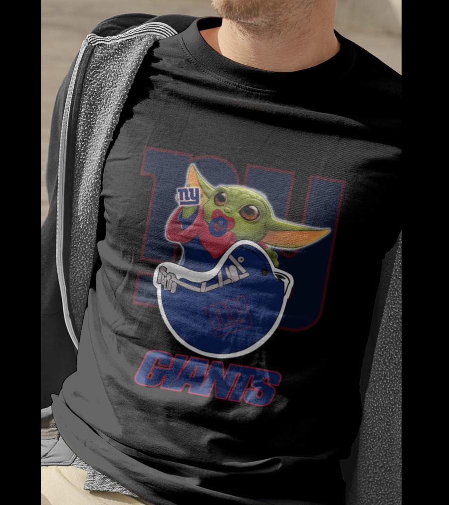 Nyg Giants Baby Yoda Holding Ny Giants Pacifier And Bib 009 Yodast T-Shirt