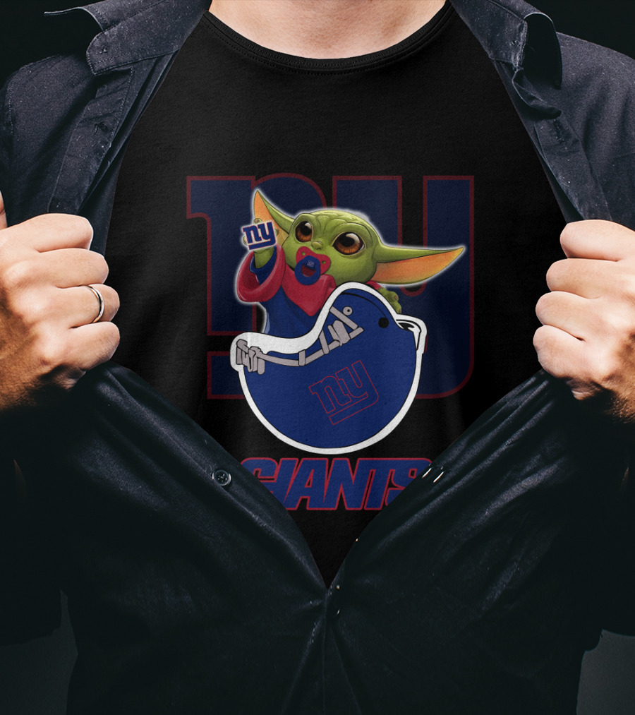 Nyg Giants Baby Yoda Holding Ny Giants Pacifier And Bib 009 Yodast T-Shirt