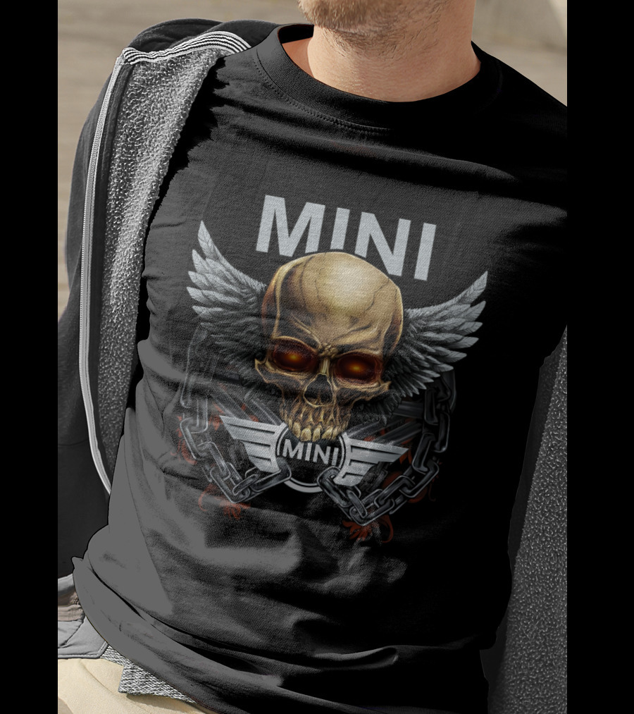 Mini Skull Wings Chains T-Shirt