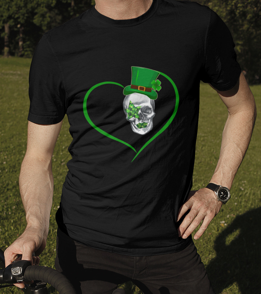 Kiss 02 Skull With Shamrock Star And Green Top Hat Inside Heart Shape T-Shirt