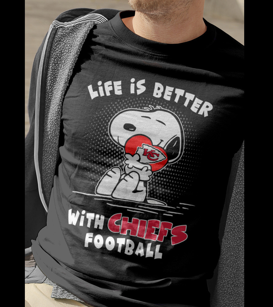 Life Is Better With Kansas City Chiefs Football Snoopy Hug T-Shirt