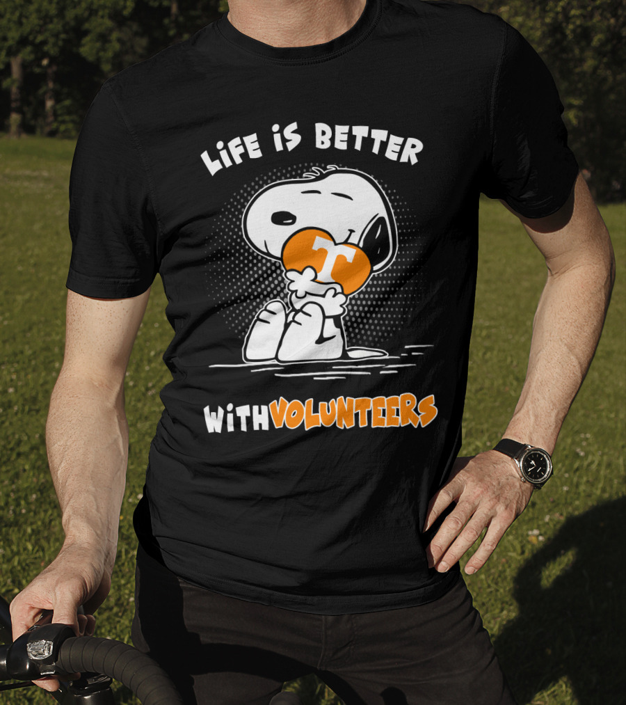 Life Is Better With Volunteers Snoopy Tennessee T Hug T-Shirt