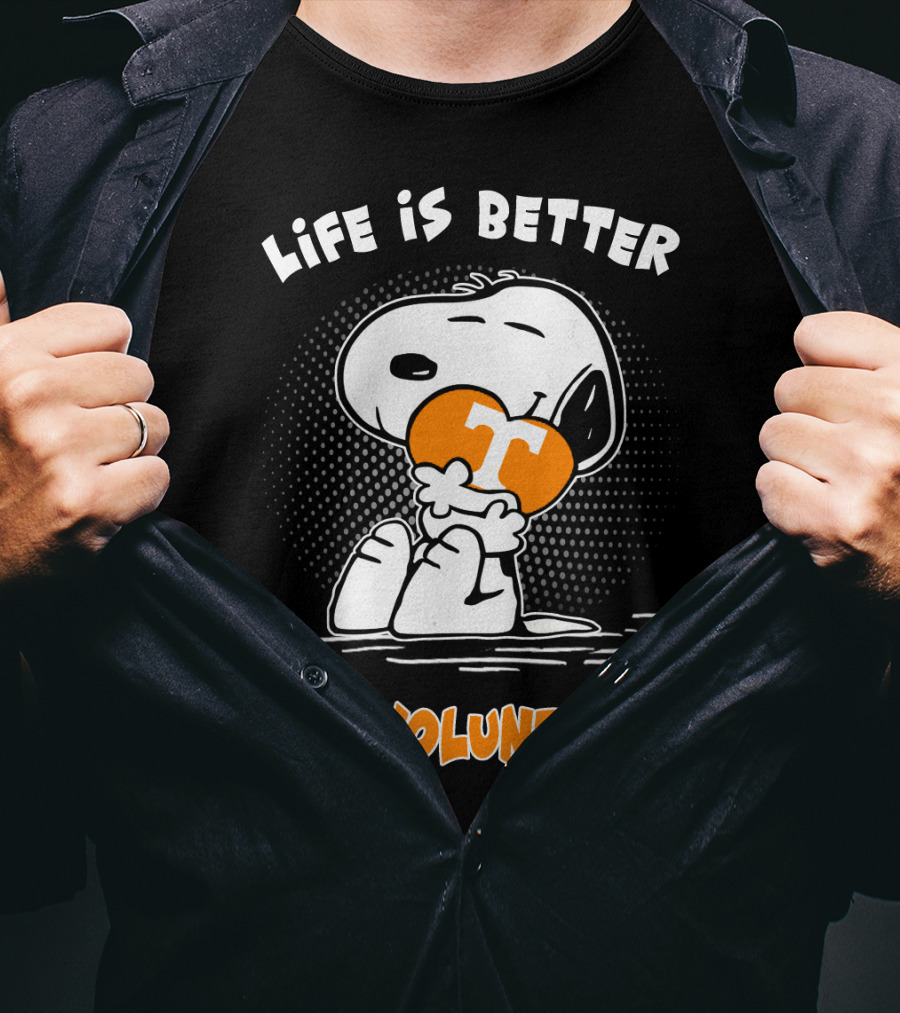 Life Is Better With Volunteers Snoopy Tennessee T Hug T-Shirt