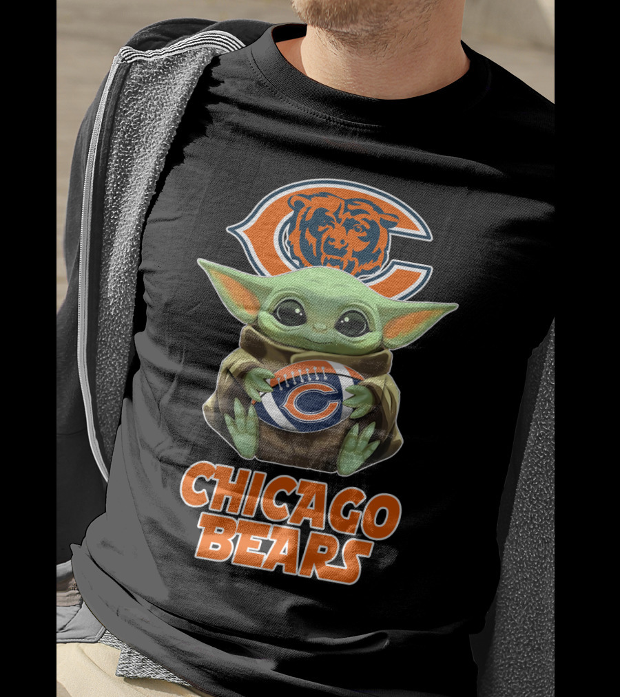 Chicago Bears Baby Yoda Football Fan T-Shirt