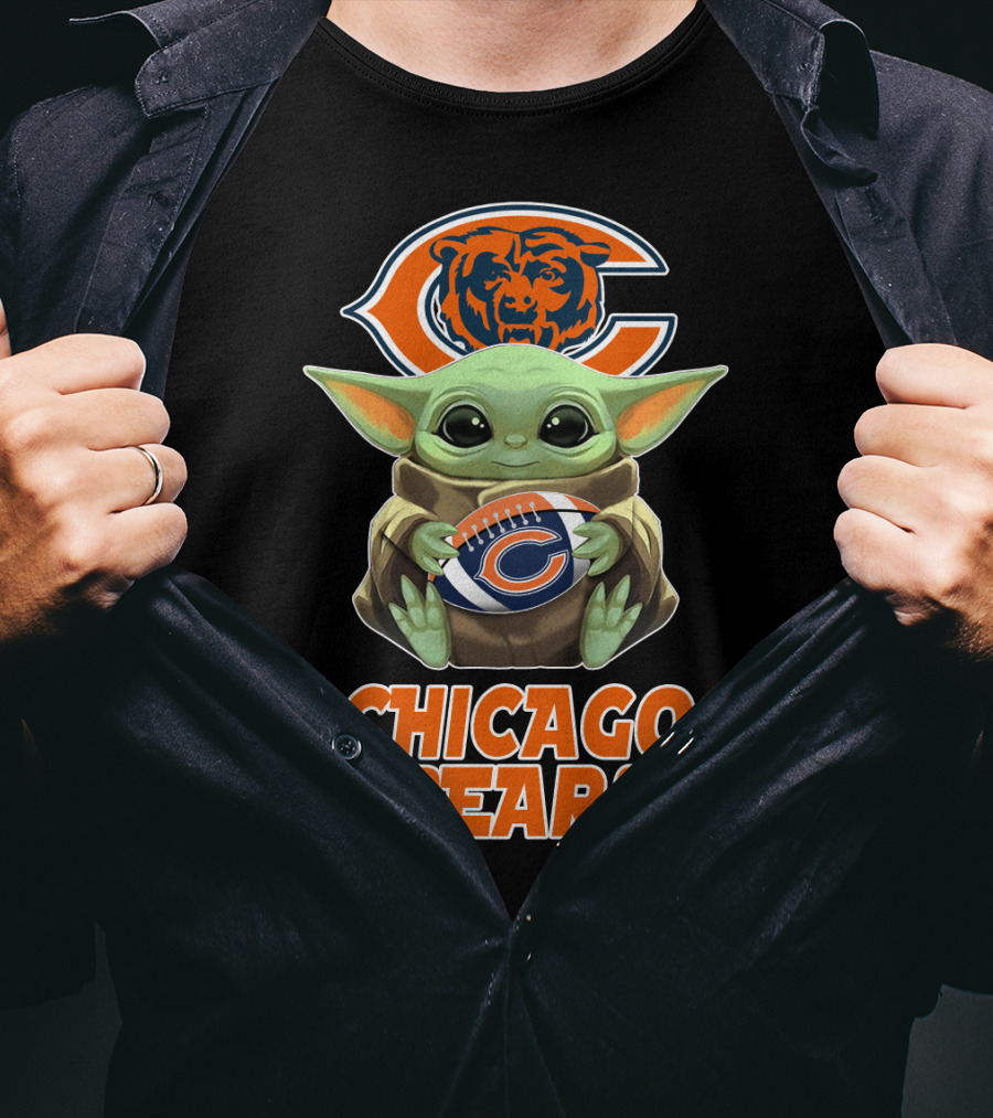 Chicago Bears Baby Yoda Football Fan T-Shirt