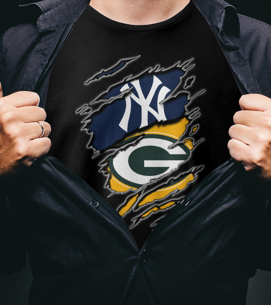 New York Yankees Green Bay Packers Fan Cross-Logo T-Shirt