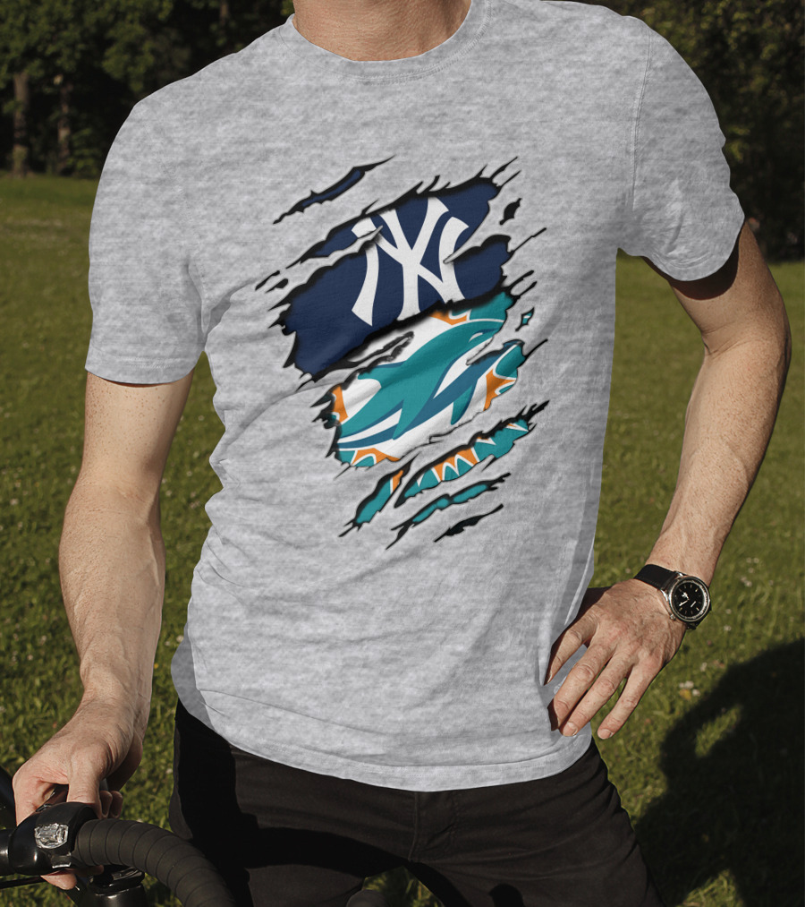 Yankees Dolphins Logo Fusion Sports Fans T-Shirt