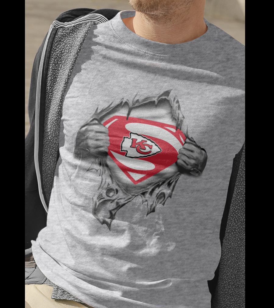 Kansas City Chiefs Superman Logo Reveal T-Shirt