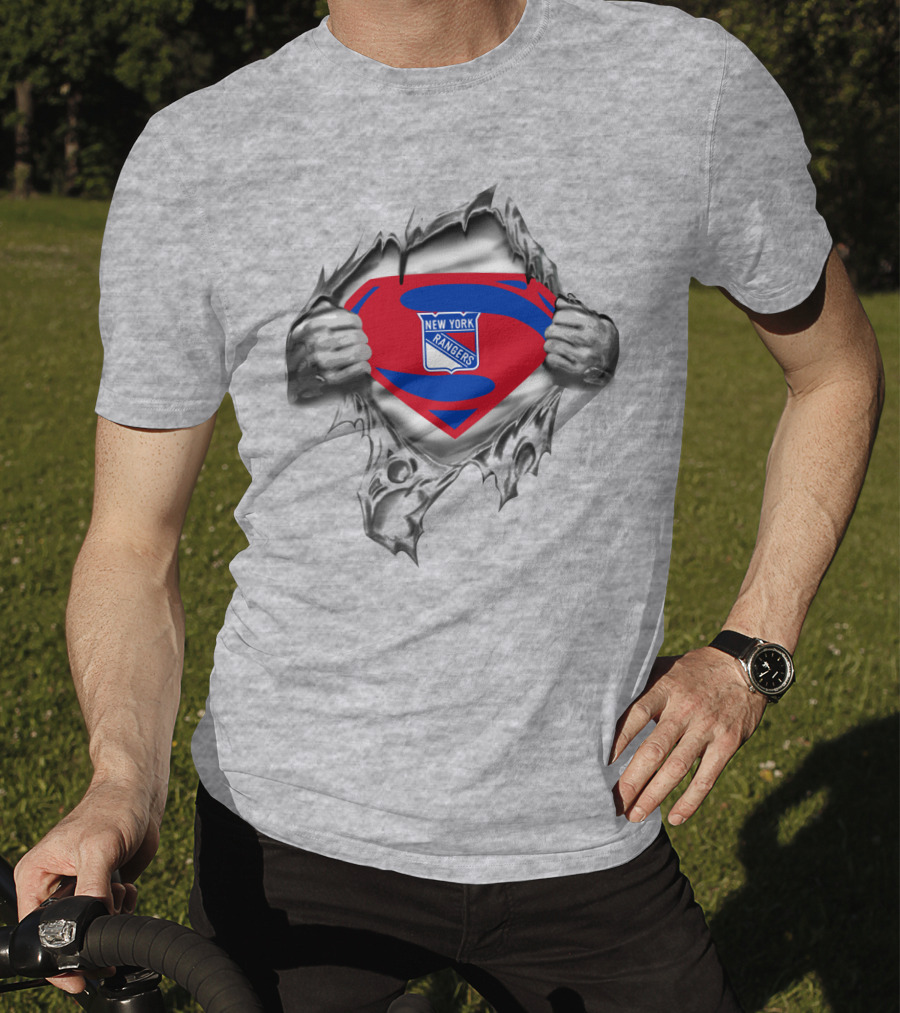 New York Rangers Superman Shield With Ripped Effect T-Shirt