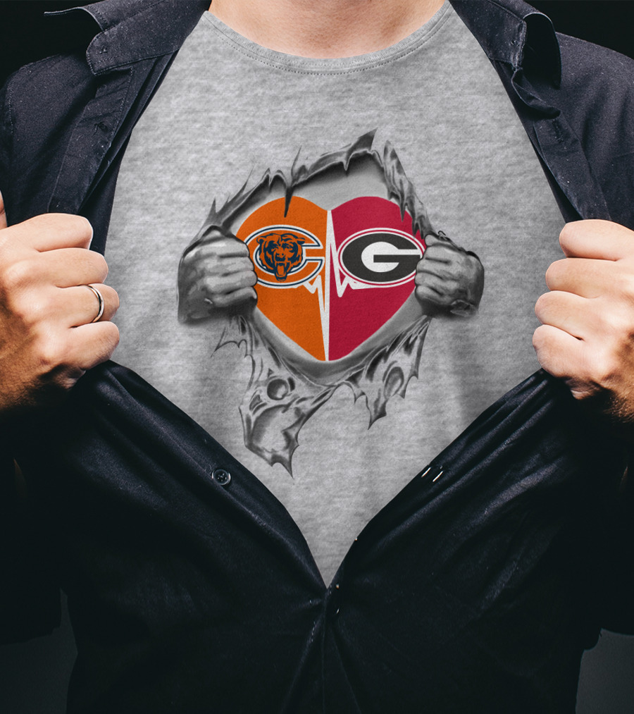 Chicago Bears Georgia Bulldogs Heart Torn Fabric T-Shirt