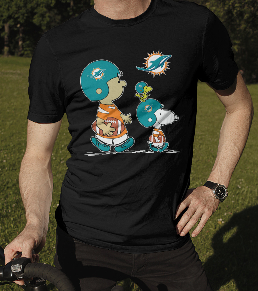 Miami Dolphins Snoopy And Woodstock Football Adventure T-Shirt