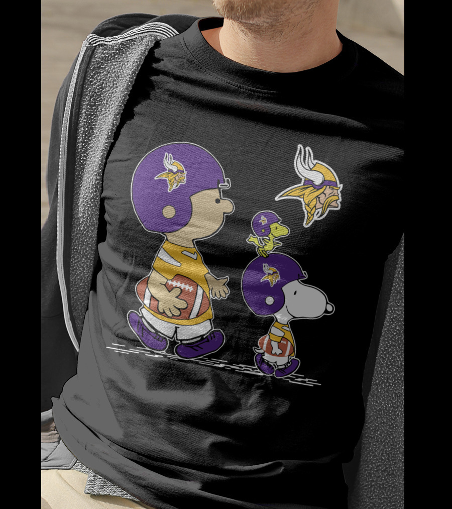 Minnesota Vikings Snoopy And Woodstock Football Team Collaboration T-Shirt