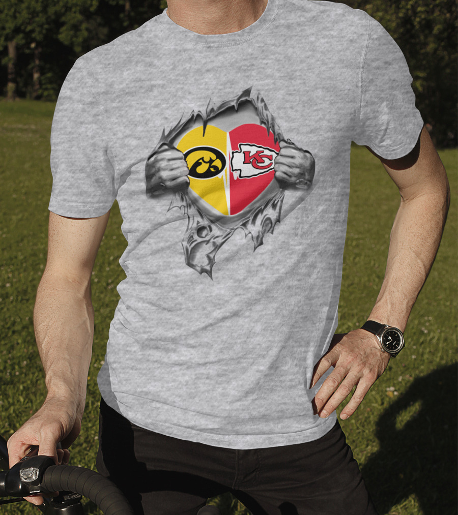 Iowa Hawkeyes And Kansas City Chiefs Heart In My Heart T-Shirt