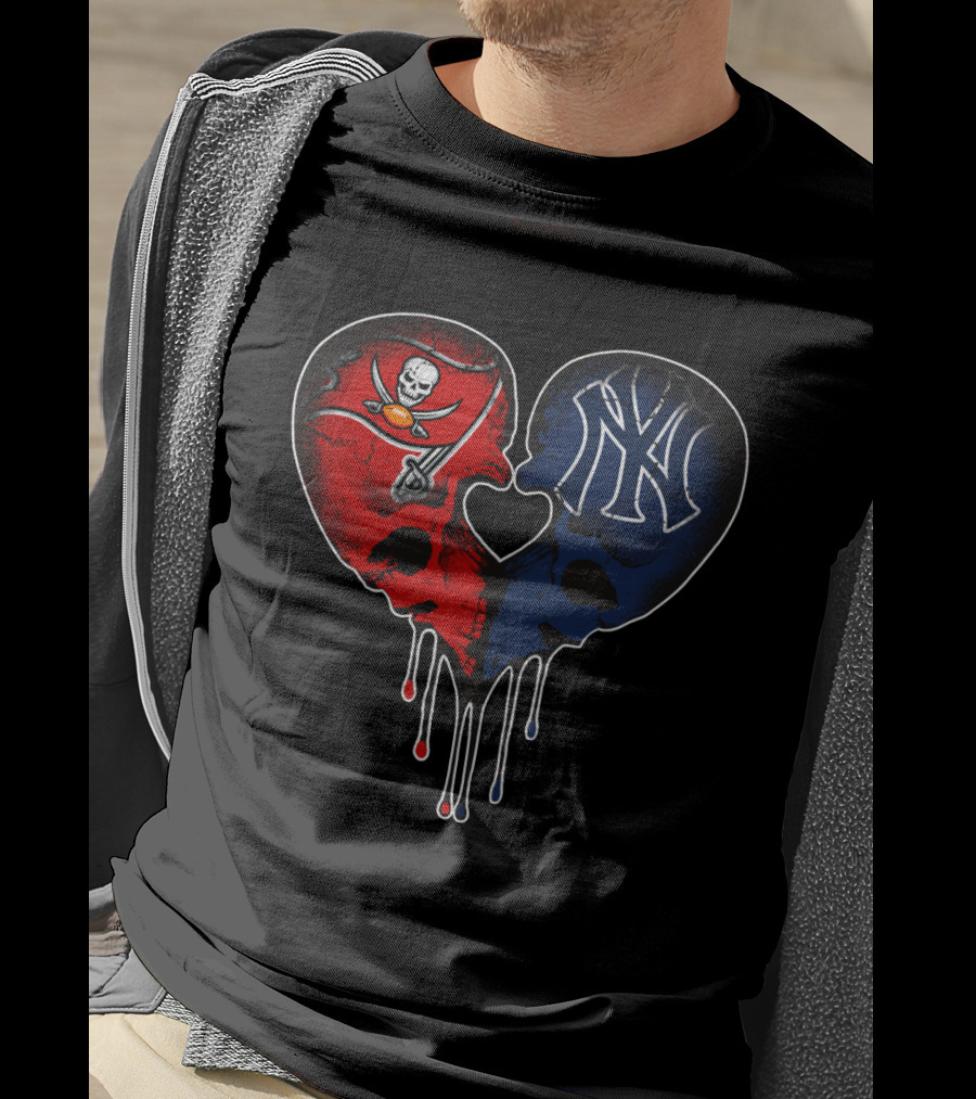 Buccaneers Yankees Skull Heart Fusion T-Shirt