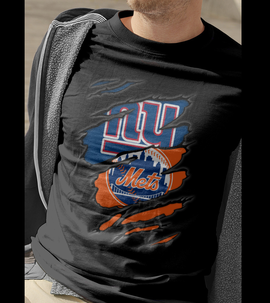 New York Giants And New York Mets Claw T-Shirt