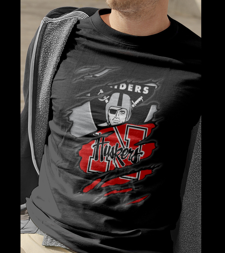 Raiders Huskers Torn Fusion T-Shirt