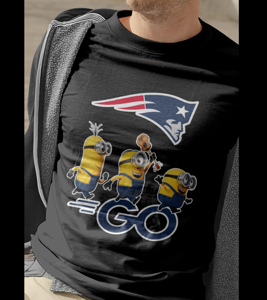 Patriots Logo Minions Go T-Shirt