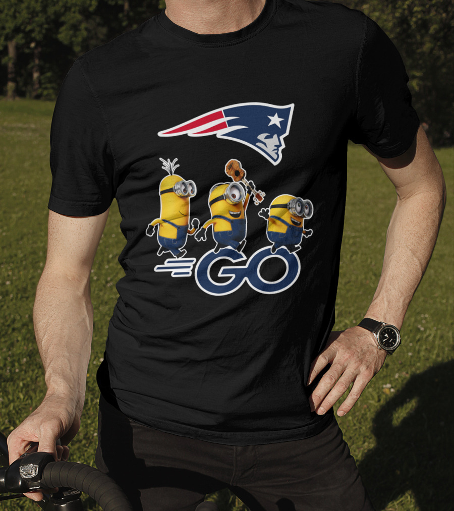 Patriots Logo Minions Go T-Shirt
