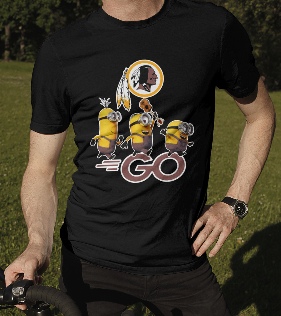 Minions Go Redskins Fan Logo With Ukulele And Feathers T-Shirt