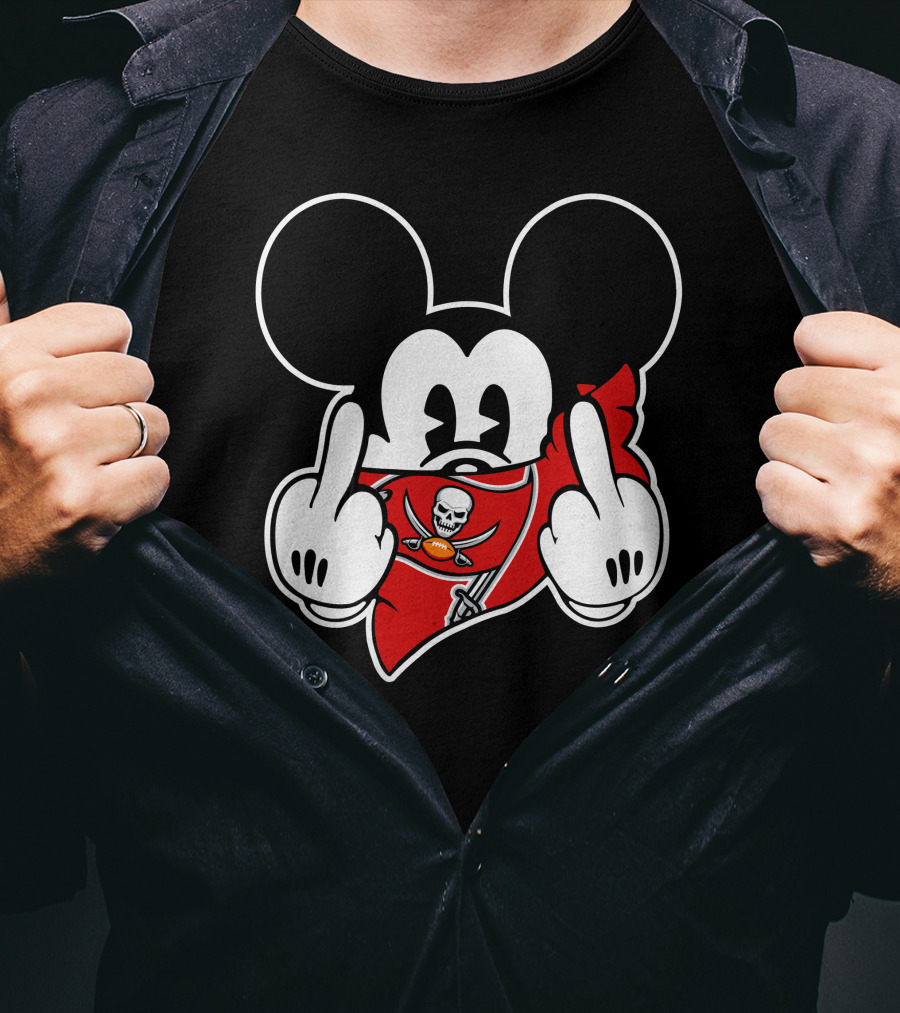 Buccaneers Mickey Parody With Skull And Swords Bandana T-Shirt