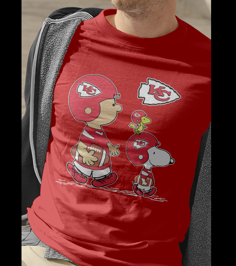 Kansas City Chiefs Snoopy And Woodstock Football Characters T-Shirt