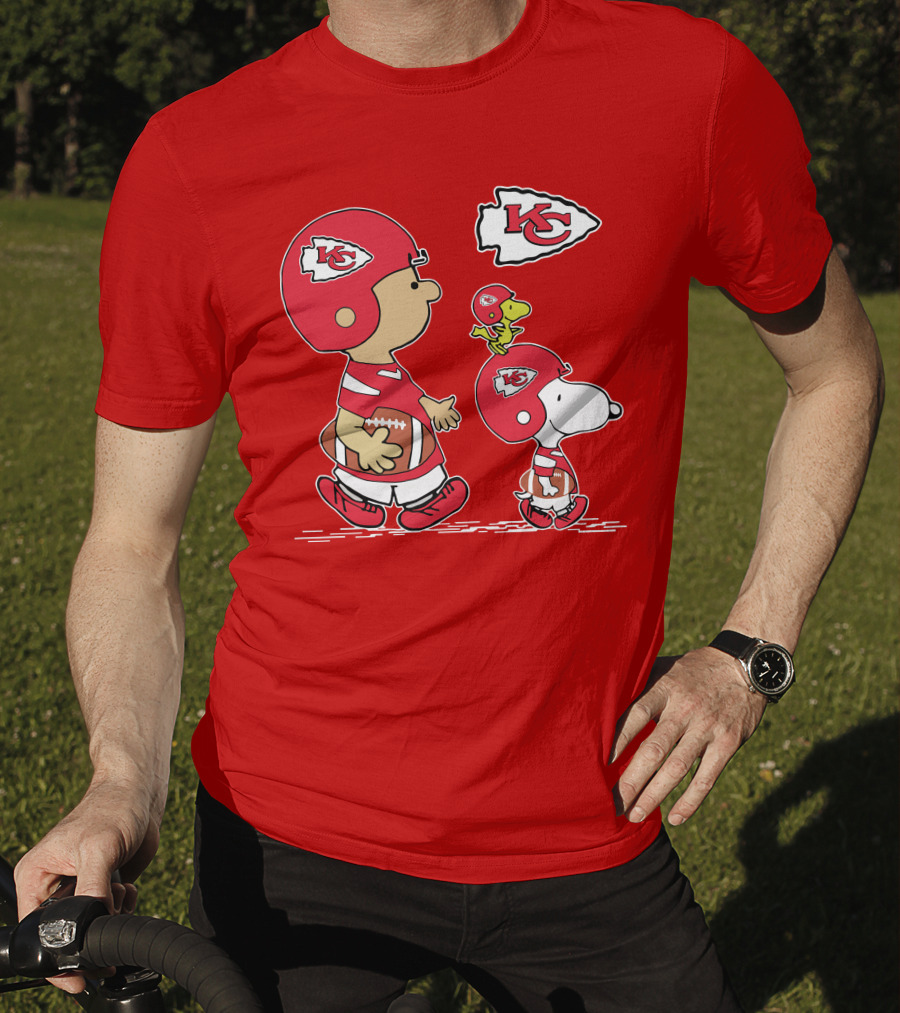 Kansas City Chiefs Snoopy And Woodstock Football Characters T-Shirt