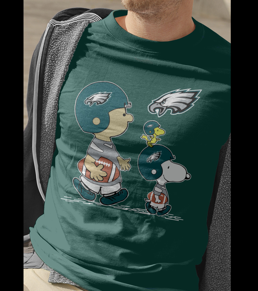 Philadelphia Eagles Snoopy And Woodstock Football Helmets T-Shirt
