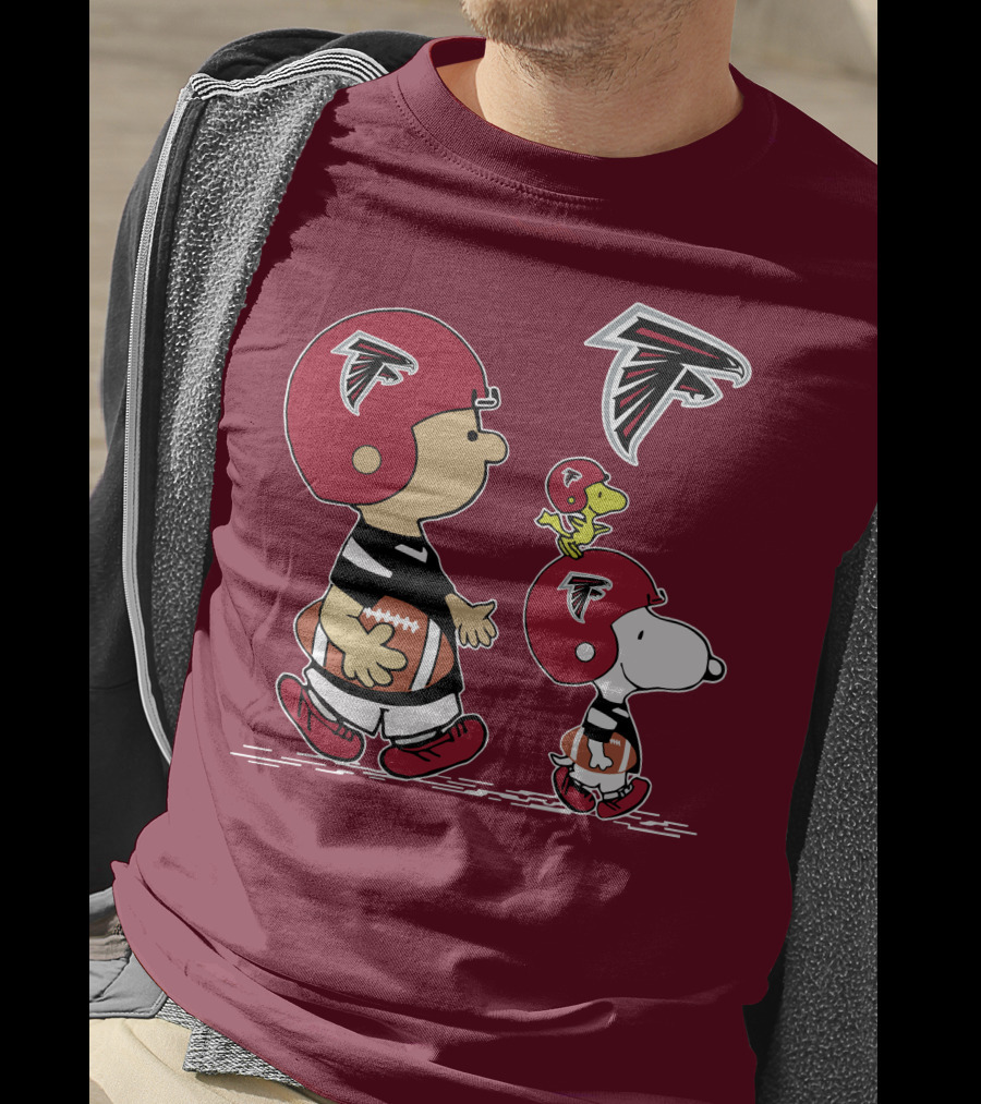 Falcons Snoopy Charlie Brown Woodstock Football Team T-Shirt
