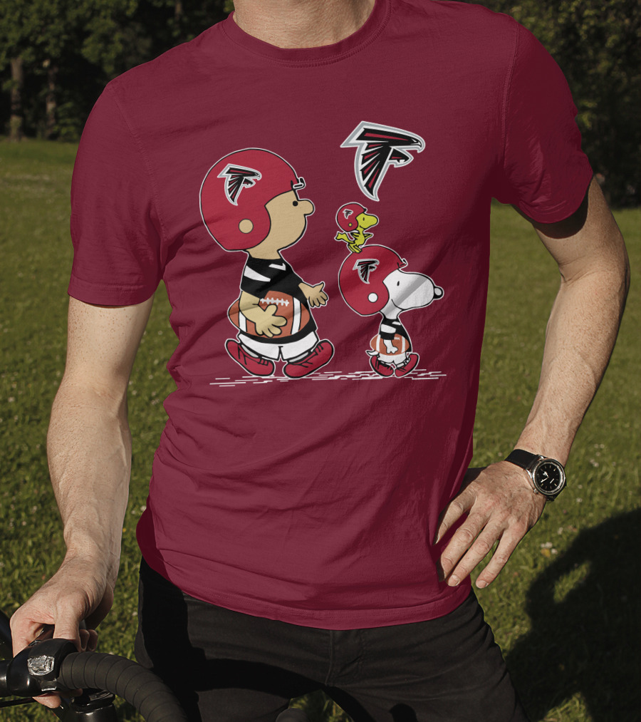 Falcons Snoopy Charlie Brown Woodstock Football Team T-Shirt