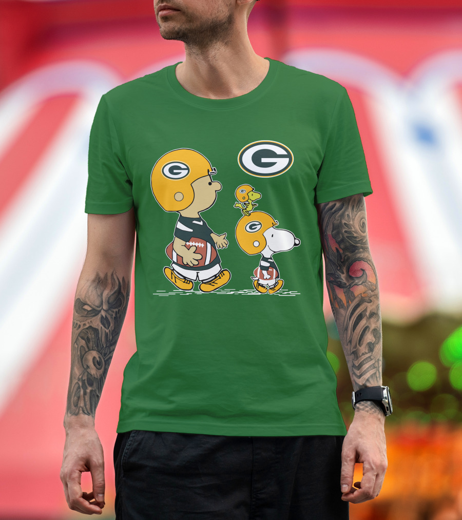 Packers Charlie Brown Snoopy Woodstock Football Helmet T-Shirt