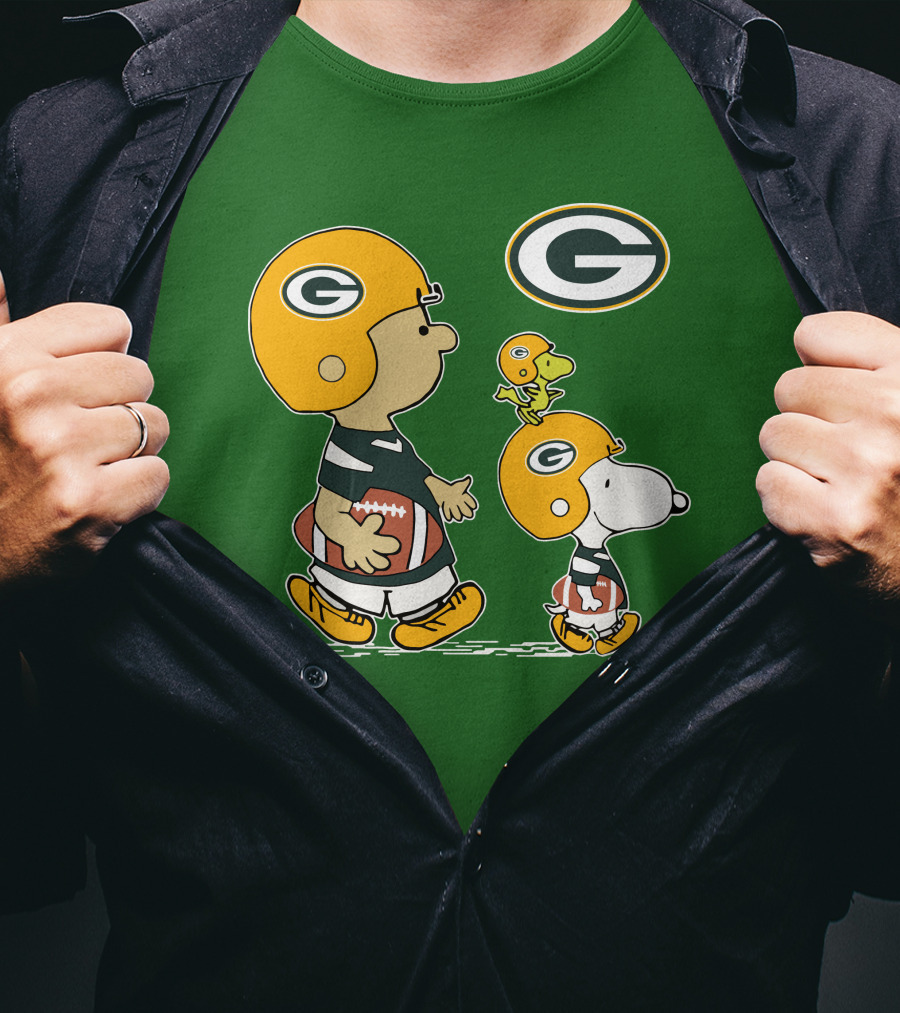 Packers Charlie Brown Snoopy Woodstock Football Helmet T-Shirt
