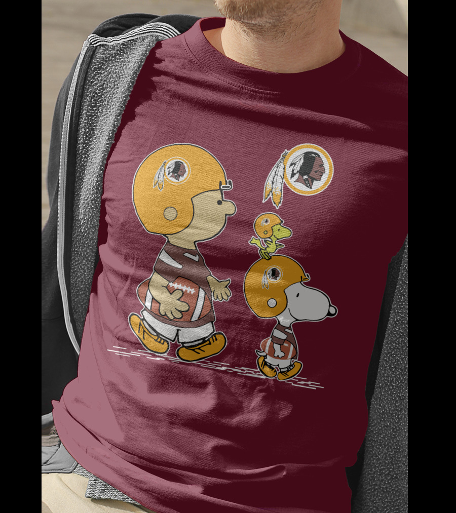 Redskins Snoopy Football Team Helmet Charlie Brown Woodstock T-Shirt