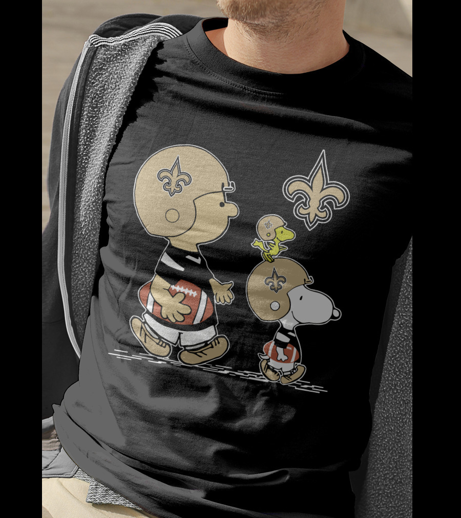 Saints Snoopy Peanuts Football Charlie Brown Woodstock Fleur-de-Lis T-Shirt