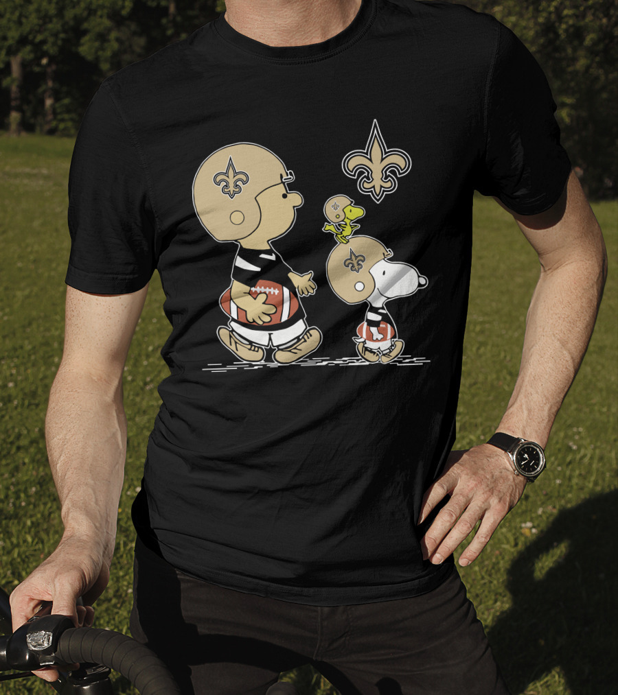 Saints Snoopy Peanuts Football Charlie Brown Woodstock Fleur-de-Lis T-Shirt