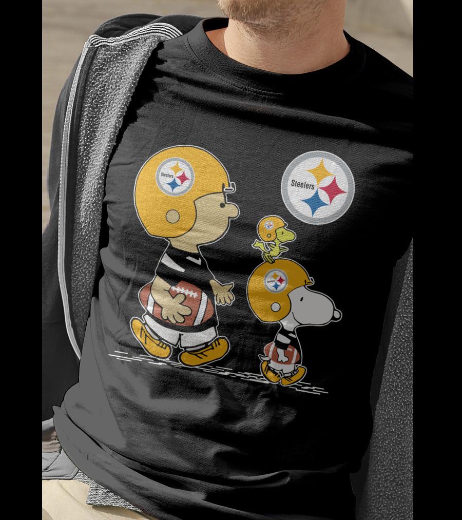 Steelers Snoopy Woodstock Charlie Brown Football Game Day Parade T-Shirt