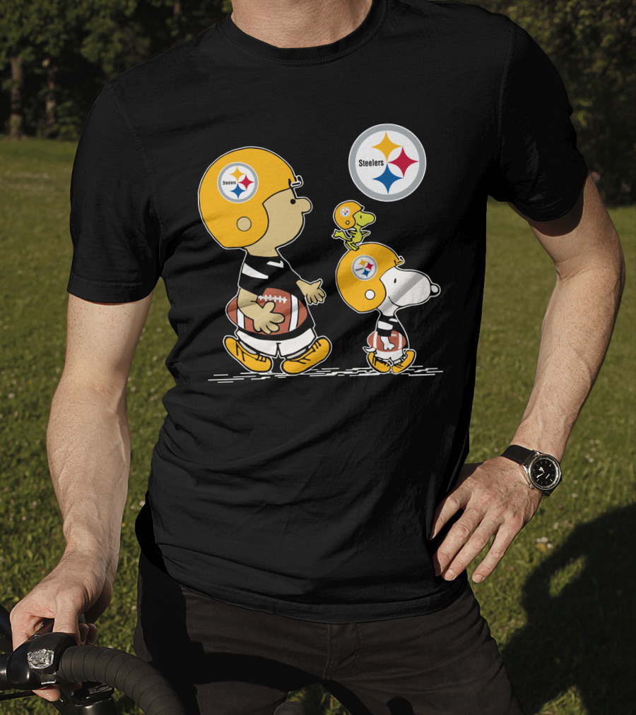 Steelers Snoopy Woodstock Charlie Brown Football Game Day Parade T-Shirt