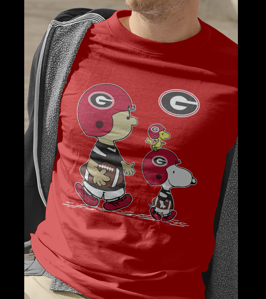 Georgia Bulldogs Snoopy And Woodstock Football Helmets T-Shirt