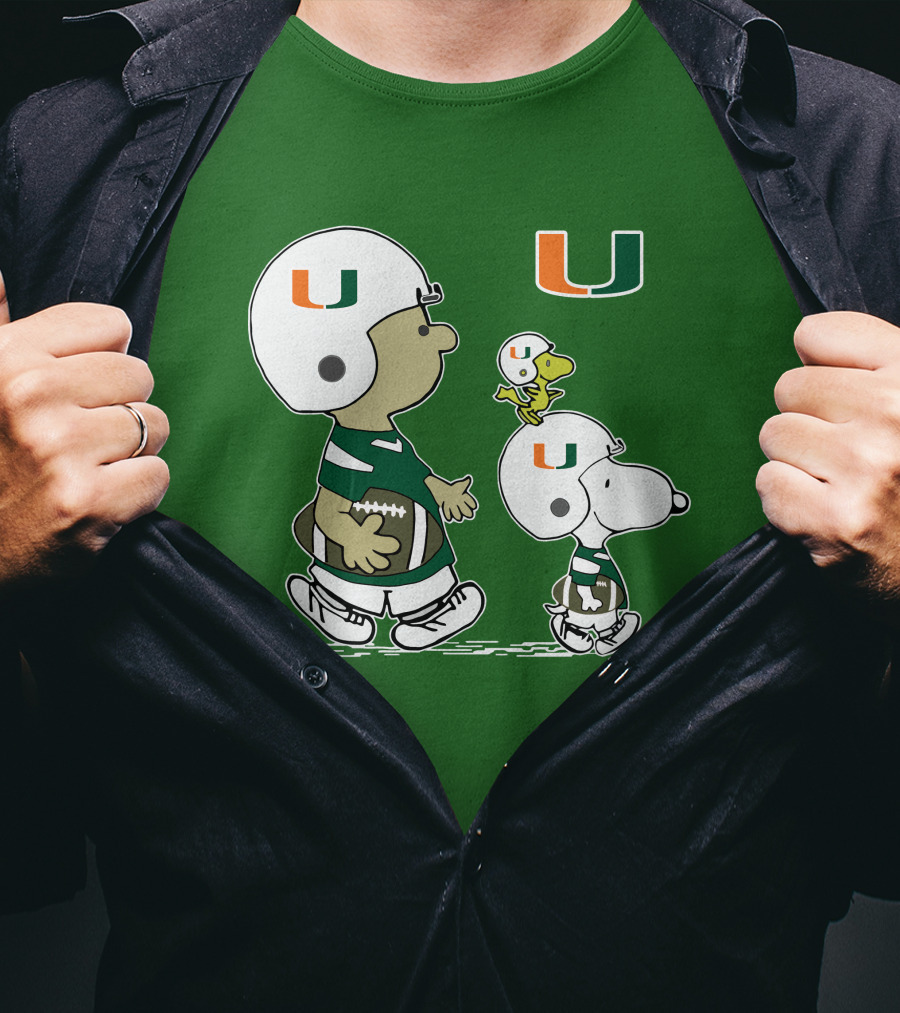 Miami Hurricanes Snoopy And Woodstock Football Helmets Peanuts Comic T-Shirt