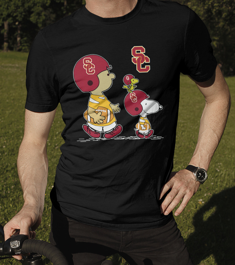 Usc Trojans Snoopy Football Woodstock Peanuts Characters T-Shirt