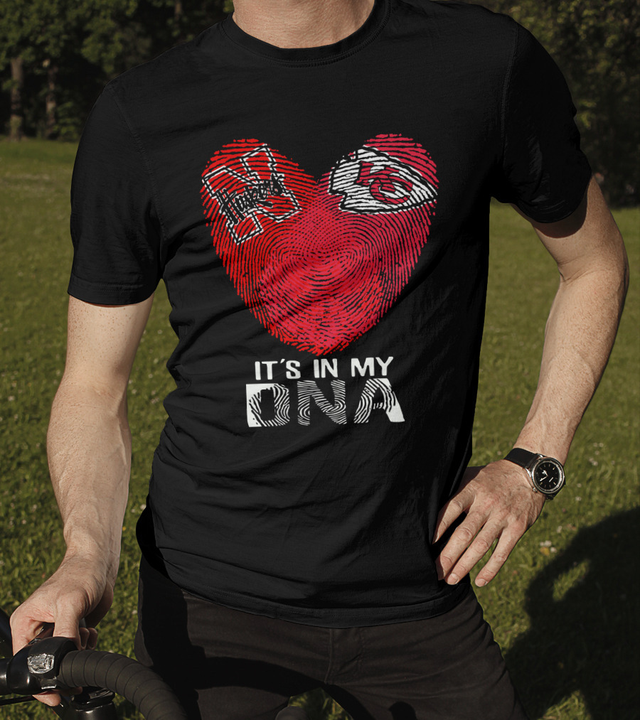 Nebraska Cornhuskers Kansas City Chiefs It's In My DNA Fingerprint Heart T-Shirt