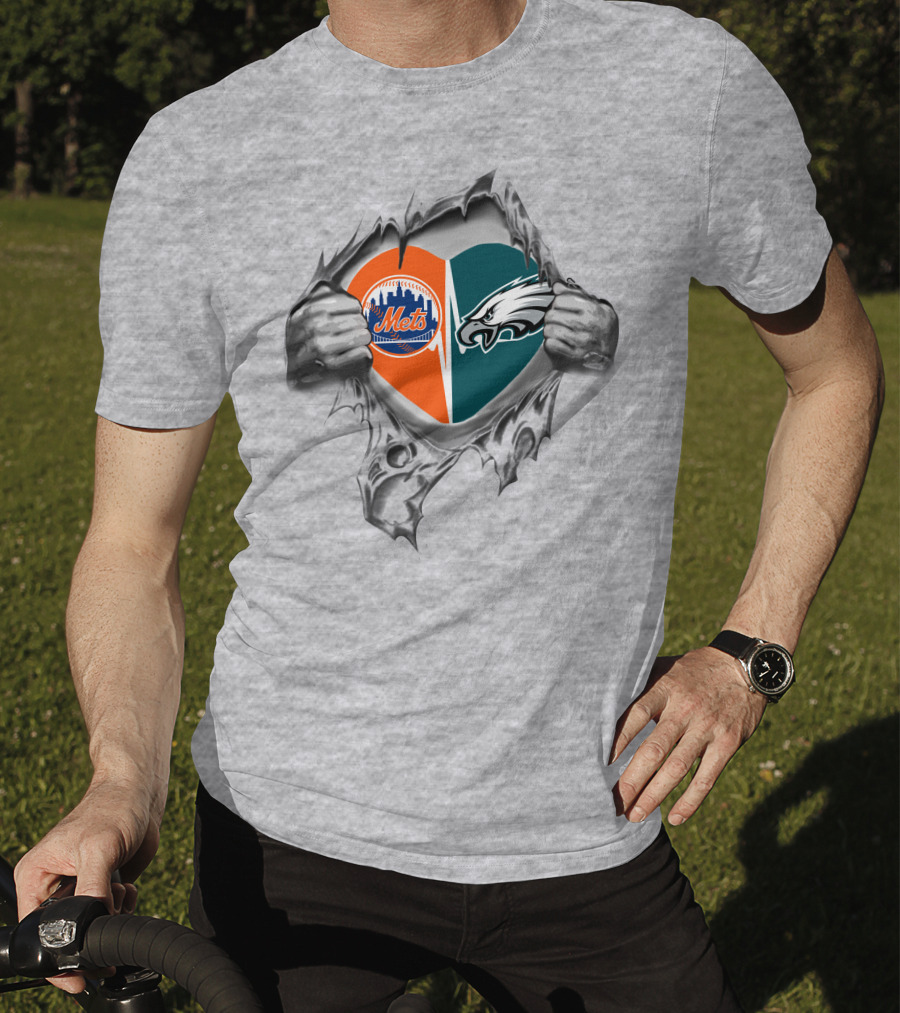 Eagles Mets Heart Logo Fan Passion T-Shirt