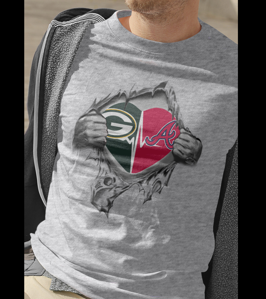 Green Bay Packers Atlanta Braves Heart Symbol Hands T-Shirt