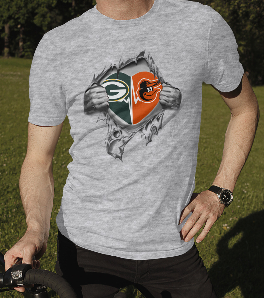 Green Bay Packers Baltimore Orioles Heartbeat Torn Fabric T-Shirt