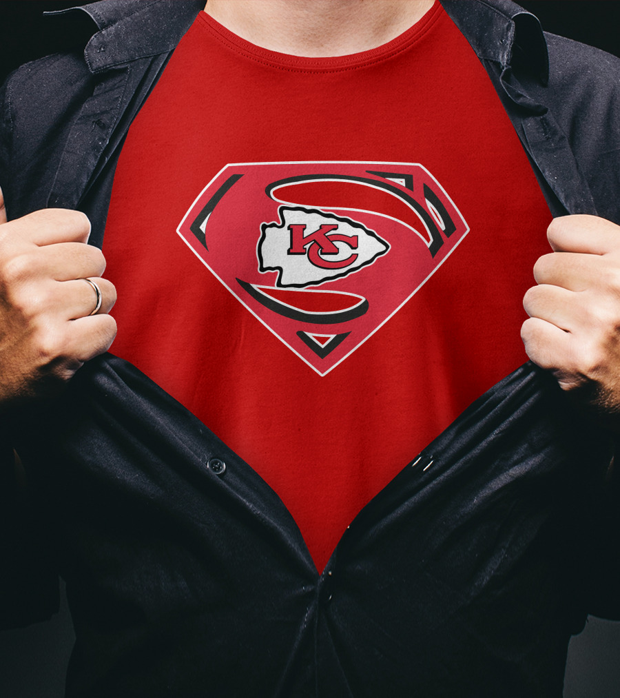 Kansas City Chiefs Superman Logo Badge T-Shirt