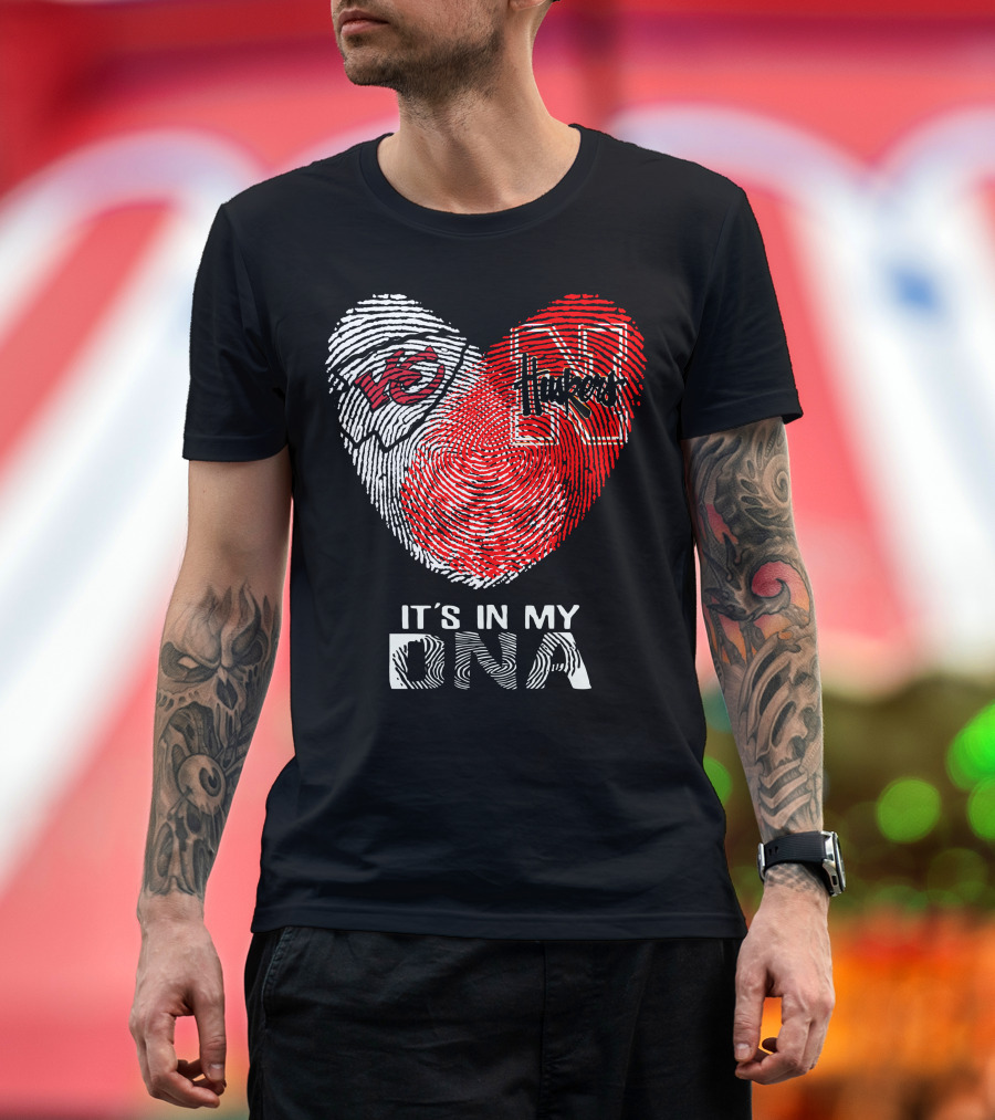 Chiefs Huskers It's In My Dna Fingerprint Heart T-Shirt