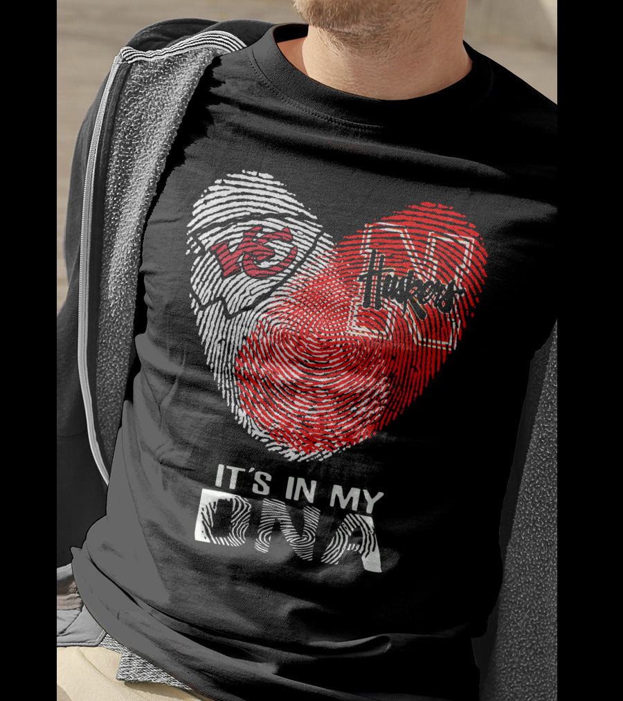 Chiefs Huskers It's In My Dna Fingerprint Heart T-Shirt
