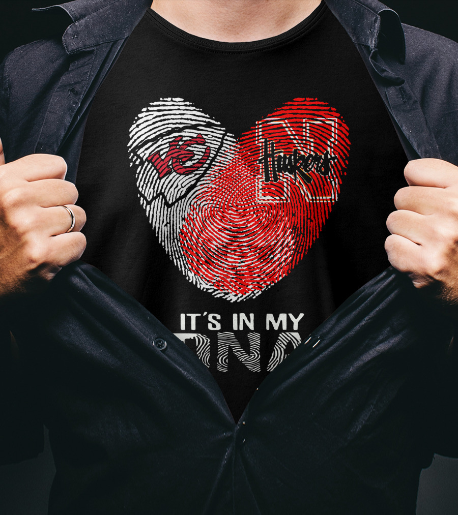 Chiefs Huskers It's In My Dna Fingerprint Heart T-Shirt