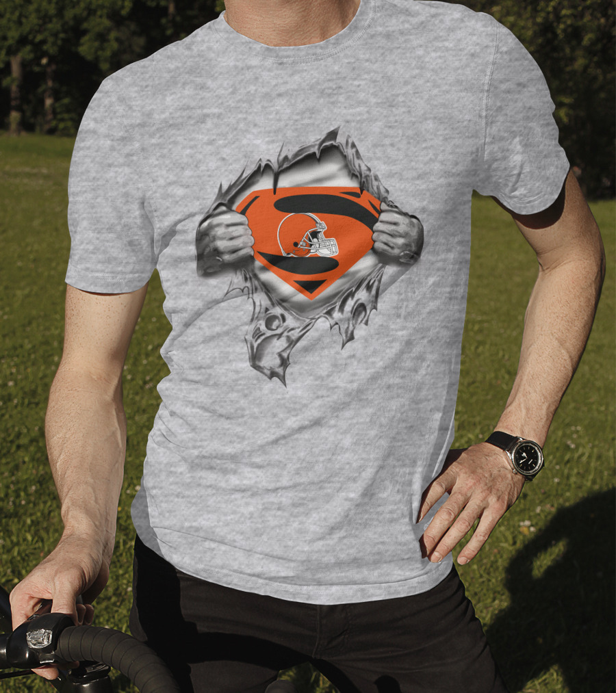Cleveland Browns Superman Logo Football Fan T-Shirt