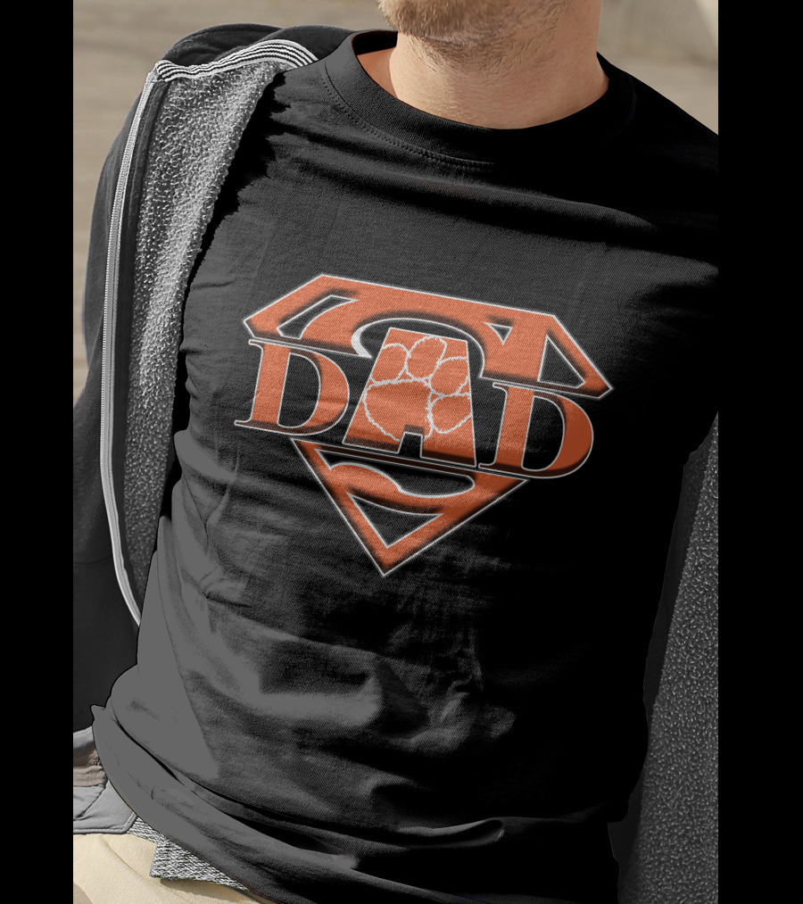 Clemson Tigers Dad Superhero Emblem With Tiger Paw T-Shirt