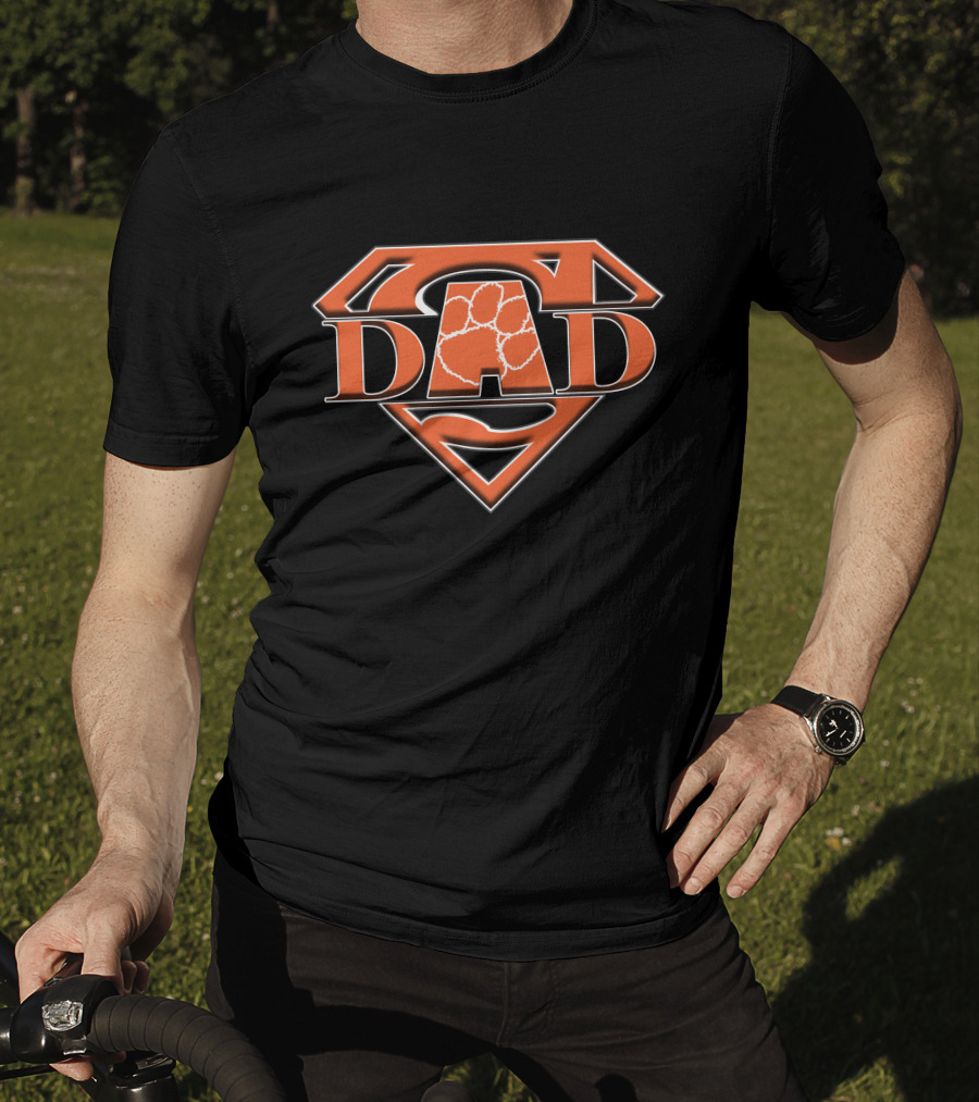 Clemson Tigers Dad Superhero Emblem With Tiger Paw T-Shirt